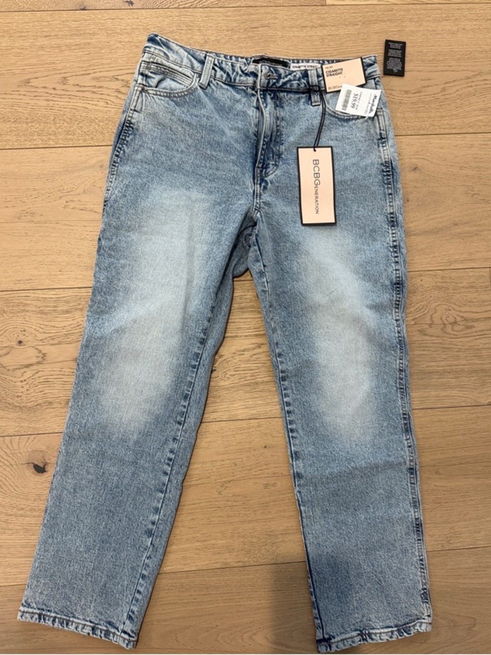 BCBGMaxAzria Light Wash Relaxed Women's Jeans